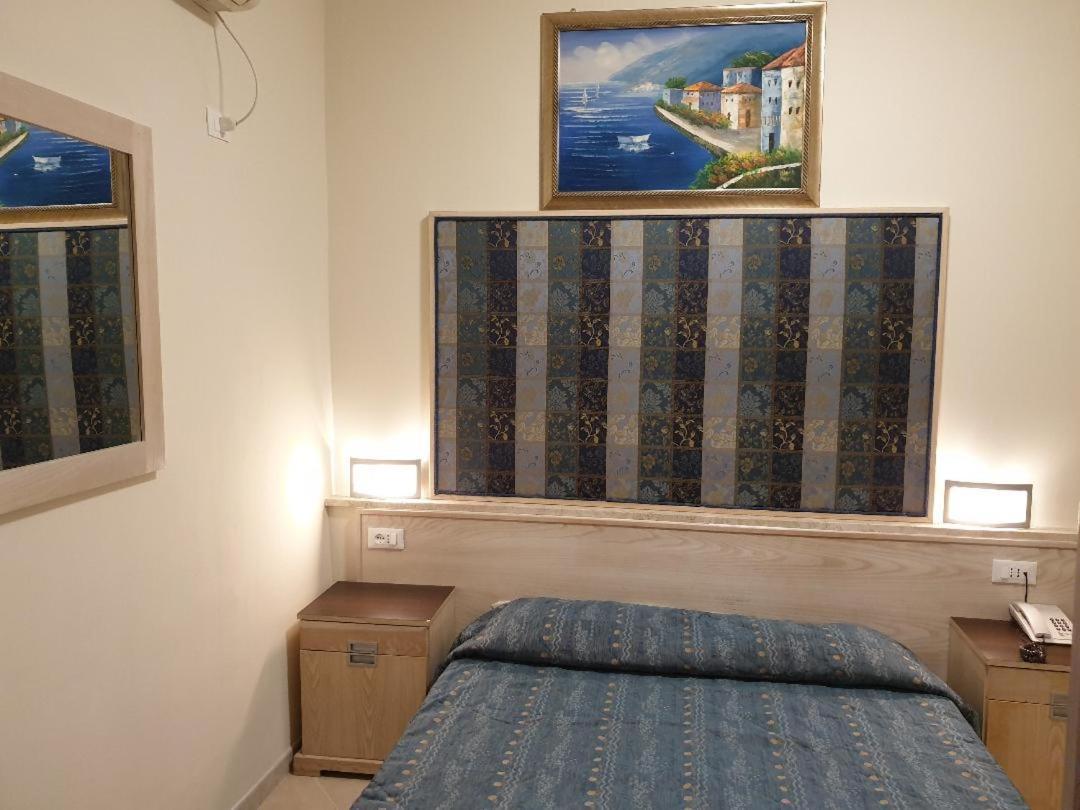 Hotel Chopin Fiumicino Exterior photo