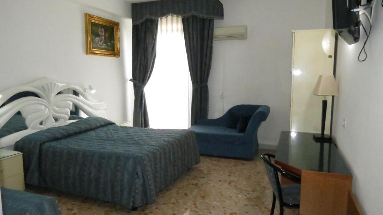 Hotel Chopin Fiumicino Exterior photo