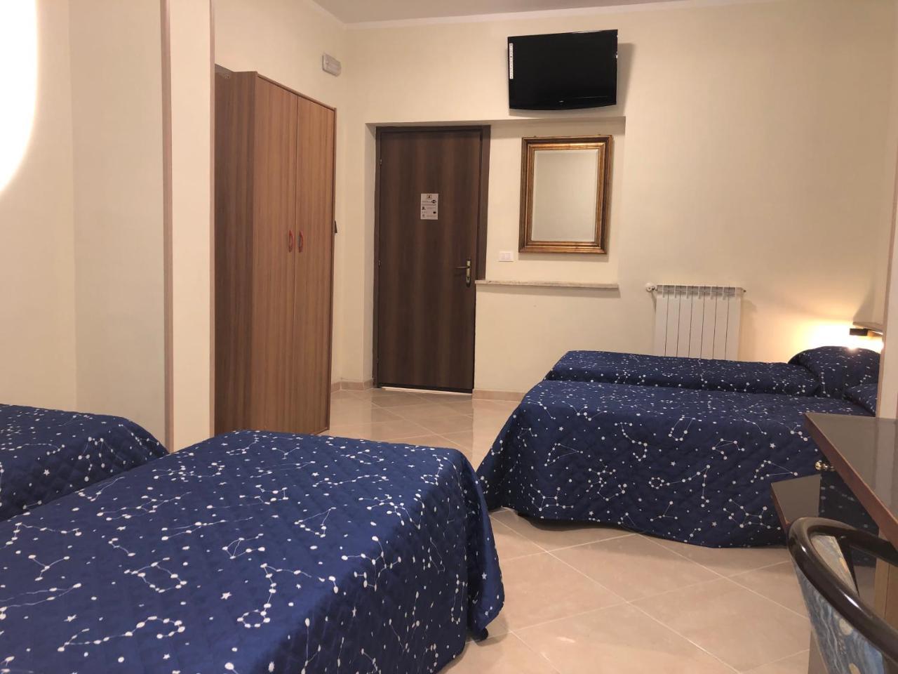 Hotel Chopin Fiumicino Exterior photo